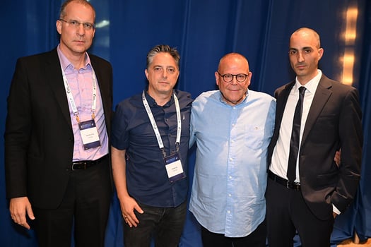 מימין לשמאל: עמית גל הממונה על שוק ההון, ארנון בר דוד, ארז קניסטר ועו״ד גלעד בכר מארגני הכנס. צילום: מורג ביטן